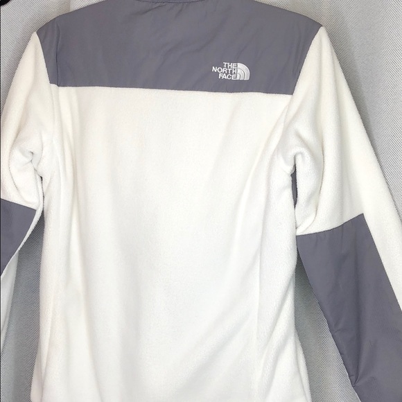 The Northface fuzzy jacket - Picture 8 of 12